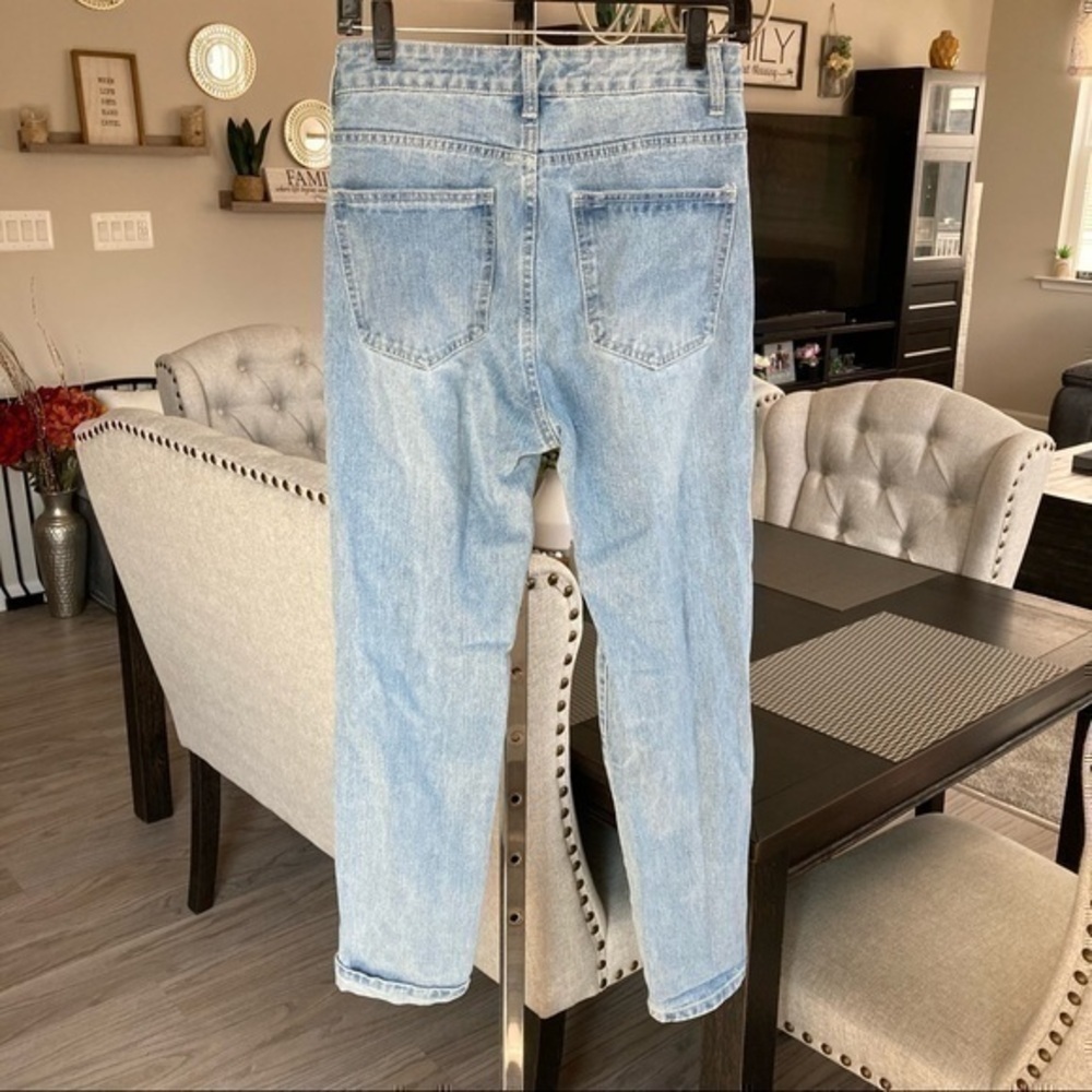 ๐ Adika mom boyfriend distressed ripped jeans ๐ medium - Picture 12 of 13